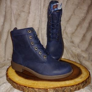 Kodiak Womens size 7 navy boot